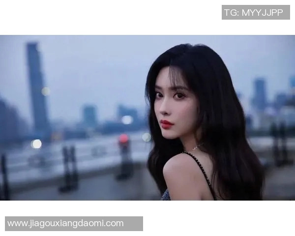 中国足球明星娇妻揭秘她的美丽与才华背后的故事
